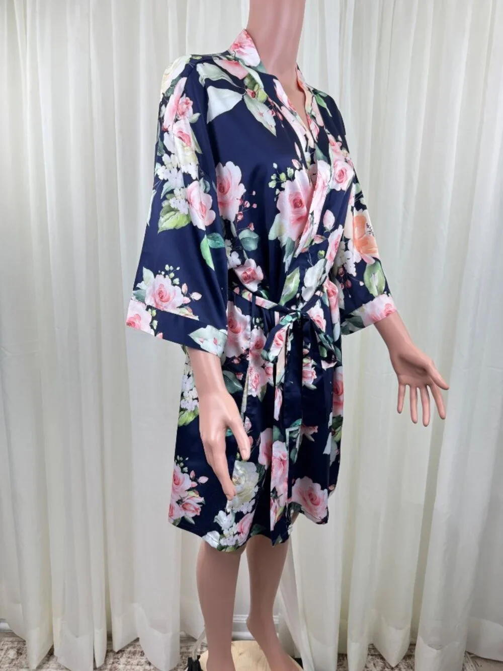 Turquaz Carmen Floral Satin Kimono Robe Navy Blue Rose Wrap Tie Waist Sz LG
